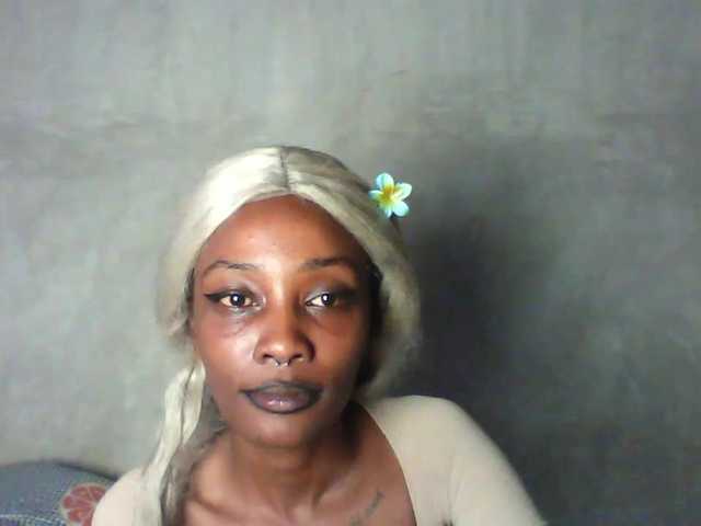 Calin33 live cam on BongaCams