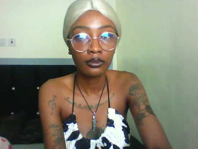Calin33 live cam on BongaCams