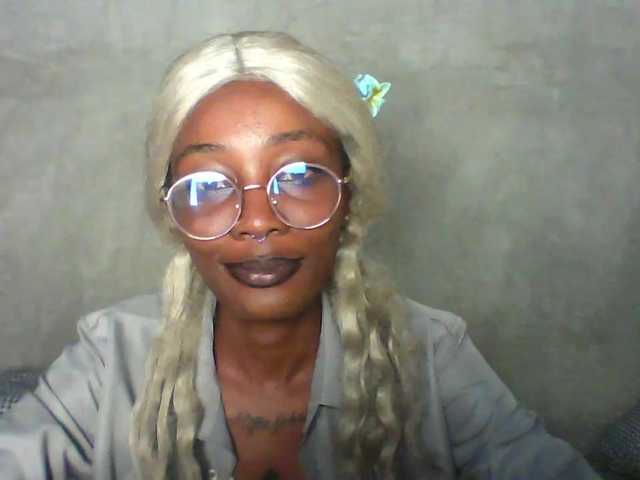 Calin33 live cam on BongaCams