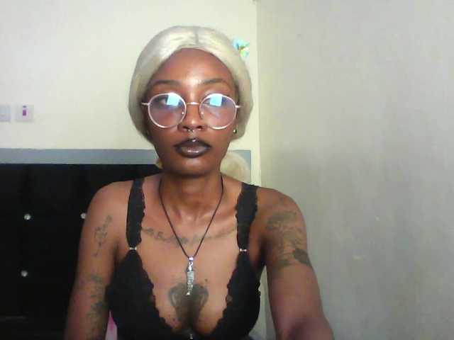 Calin33 live cam on BongaCams