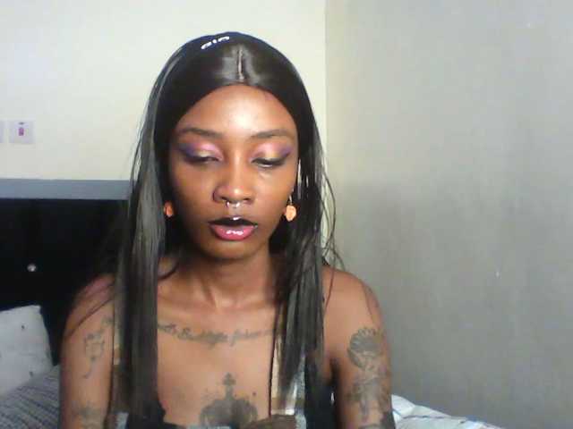 Calin33, live now on BongaCams