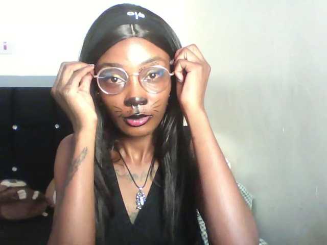 Calin33 live cam on BongaCams