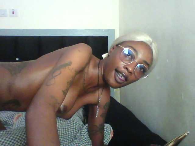 Calin33 live cam on BongaCams