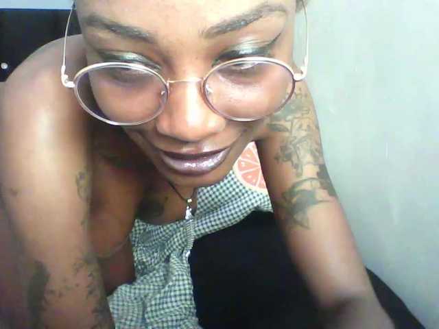 Calin33 live cam on BongaCams