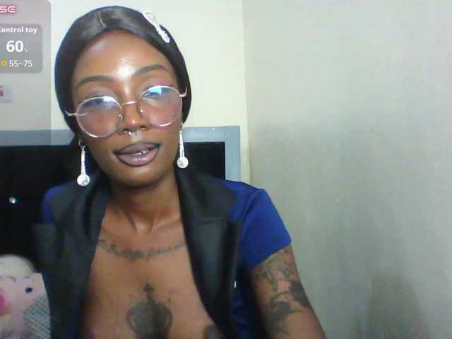 Calin33 live cam on BongaCams
