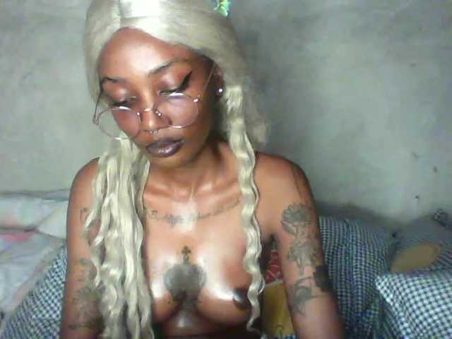 Calin33 live cam on BongaCams