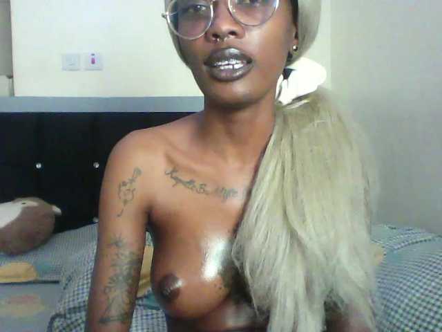 Calin33 live cam on BongaCams