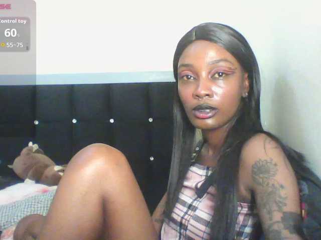 Calin33 live cam on BongaCams