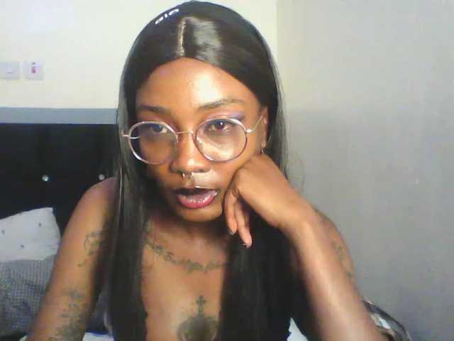 Calin33 live cam on BongaCams