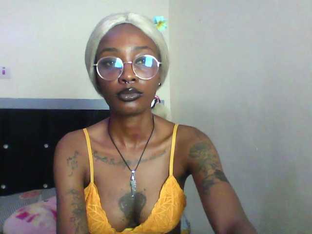Calin33 live cam on BongaCams