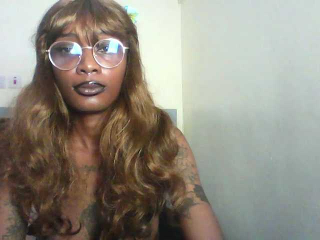 Calin33 live cam on BongaCams