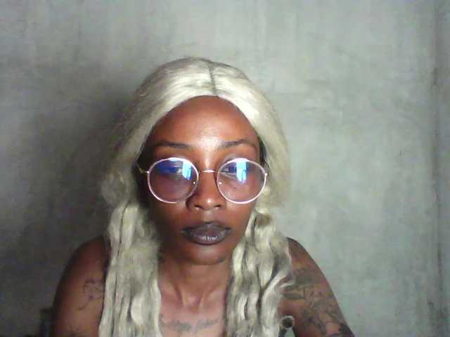 Calin33 live cam on BongaCams