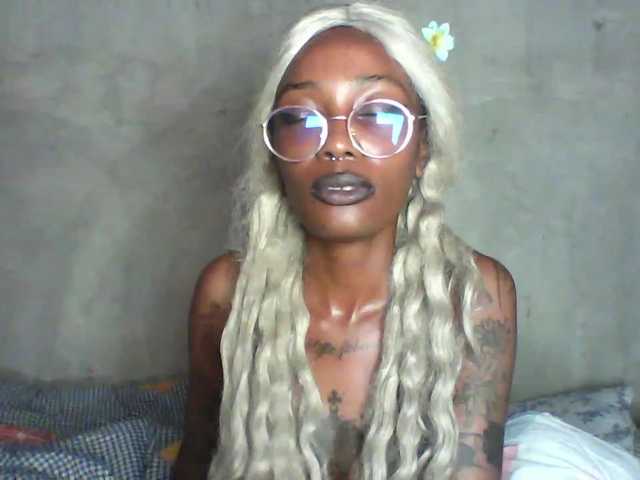 Calin33 live cam on BongaCams