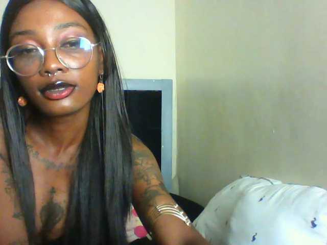 Calin33, en directo ahora en BongaCams