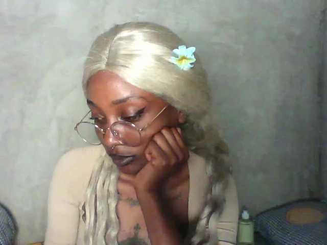 Calin33 live cam on BongaCams