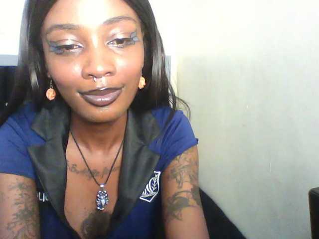 Calin33, en vivo ahora en BongaCams