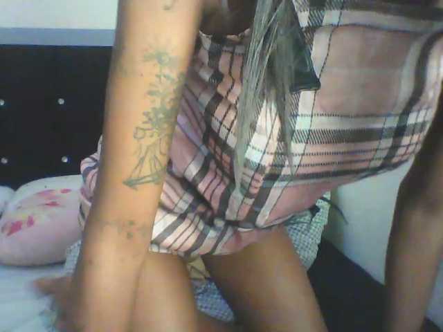 Calin33 live cam on BongaCams