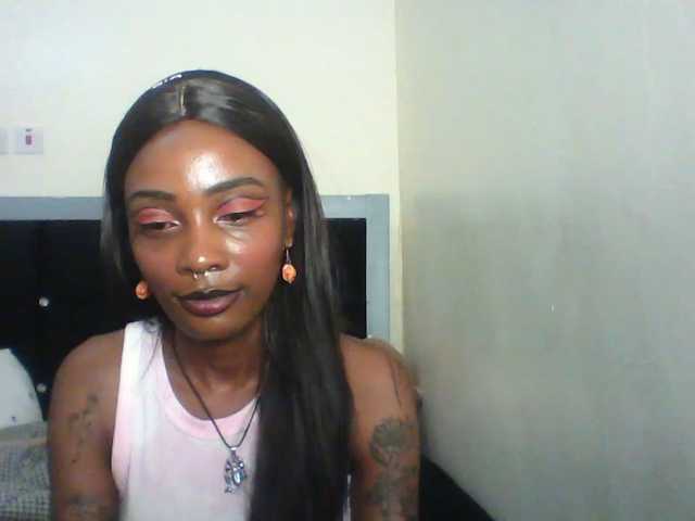 Calin33, live now on BongaCams