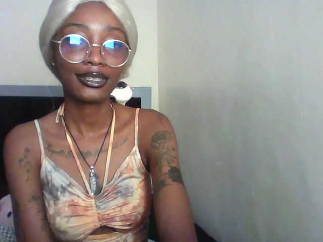Calin33 live cam on BongaCams