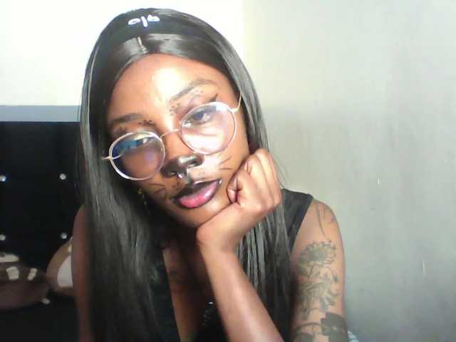 Calin33 live cam on BongaCams