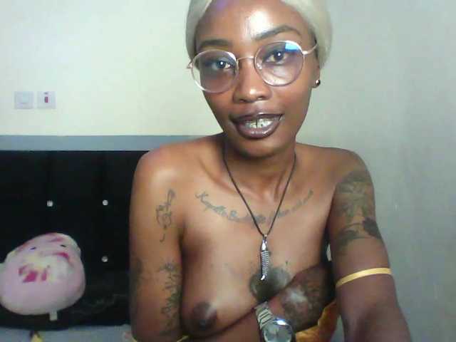 Calin33 live cam on BongaCams