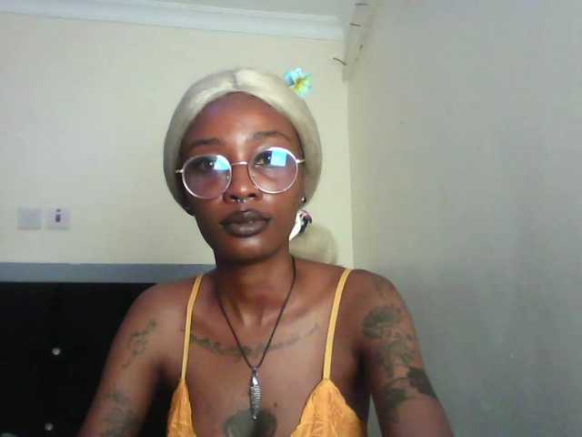 Calin33 live webcam show
