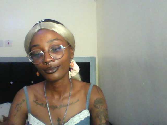 Calin33 live cam on BongaCams
