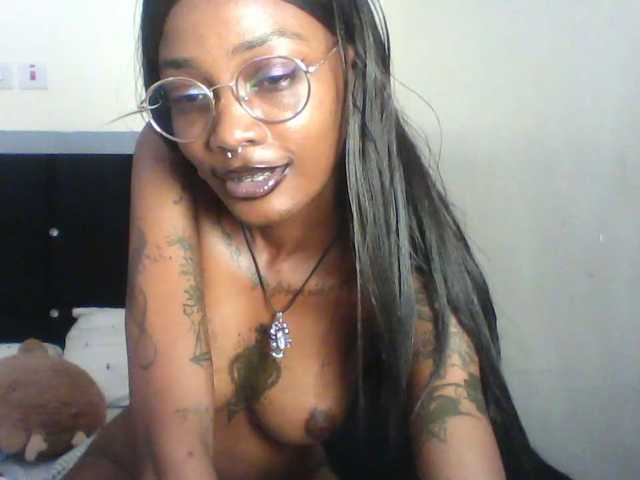 Calin33 live cam on BongaCams