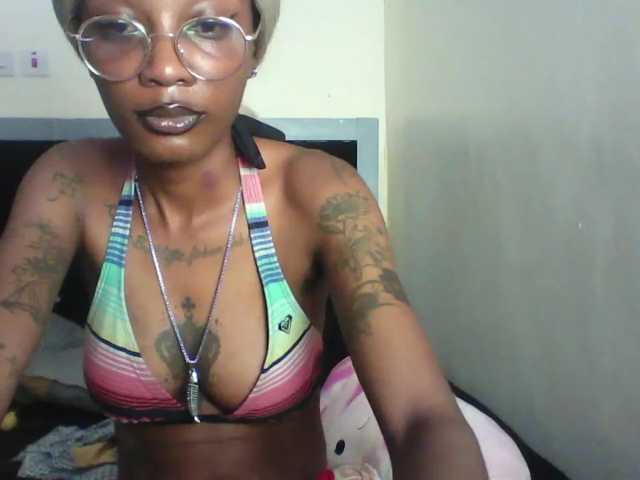 Calin33 live cam on BongaCams