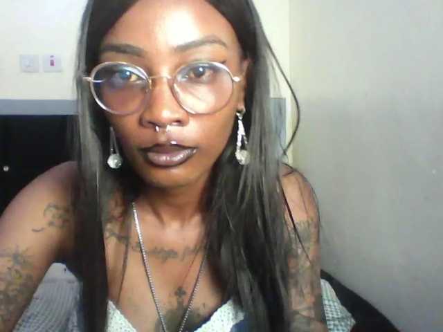 Calin33 live cam on BongaCams