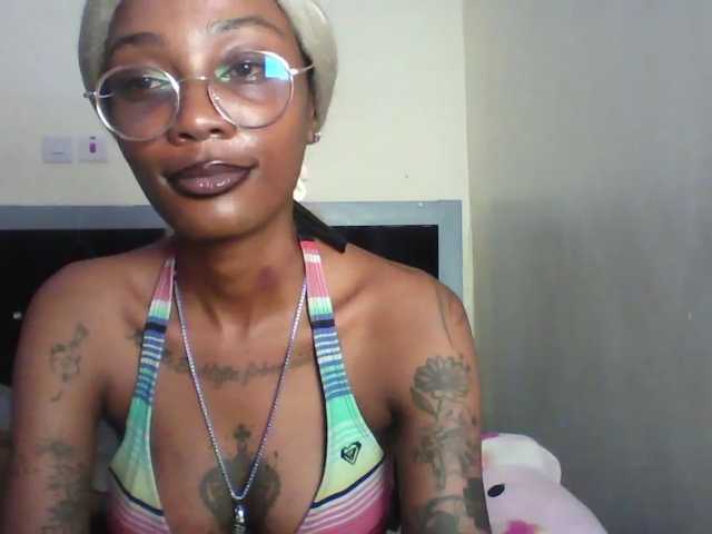 Calin33 live cam on BongaCams