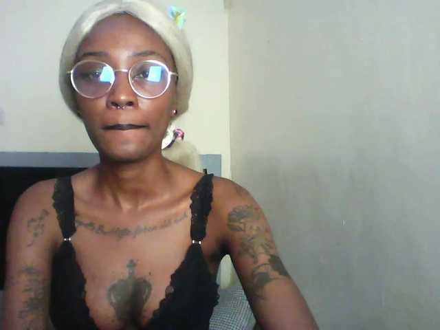 Calin33 live cam on BongaCams