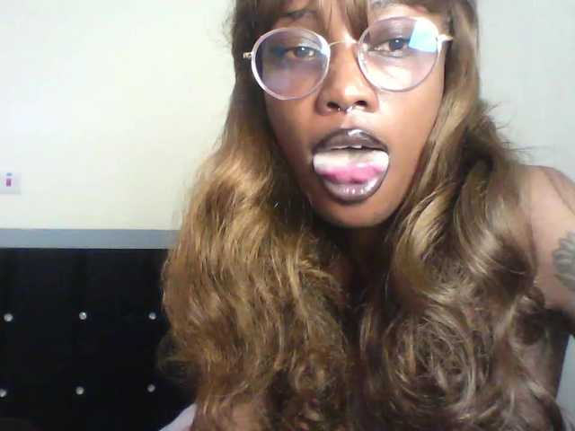 Calin33 live cam on BongaCams