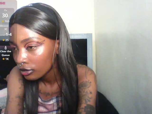 Calin33, en vivo ahora en BongaCams