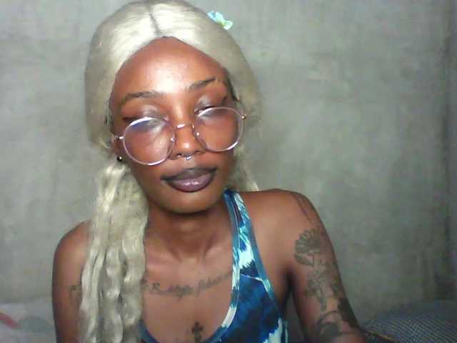 Calin33 live cam on BongaCams