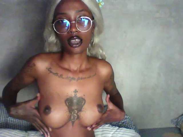 Calin33 live cam on BongaCams