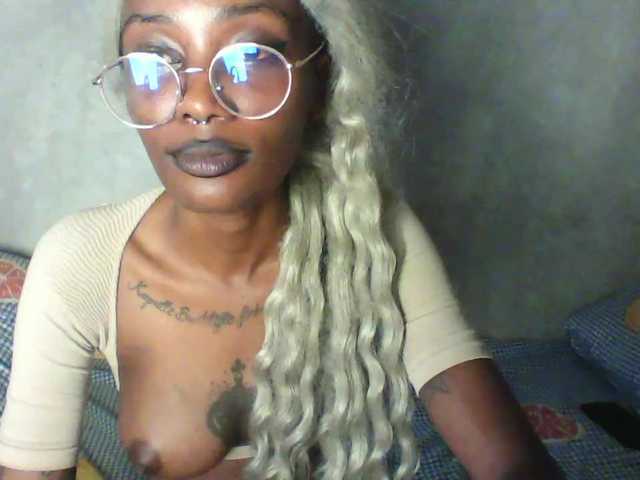 Calin33 live cam on BongaCams