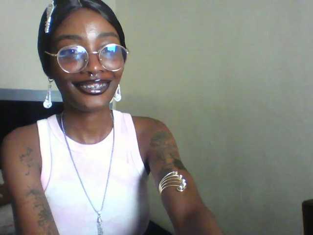 Calin33 live cam on BongaCams