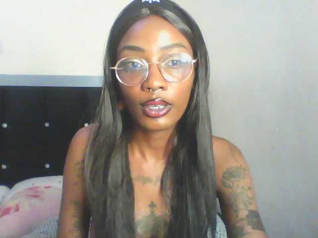 Calin33 live cam on BongaCams