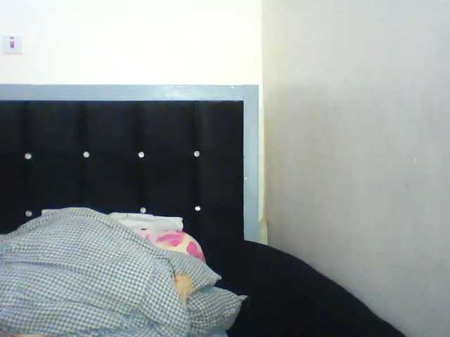 Calin33 live cam on BongaCams