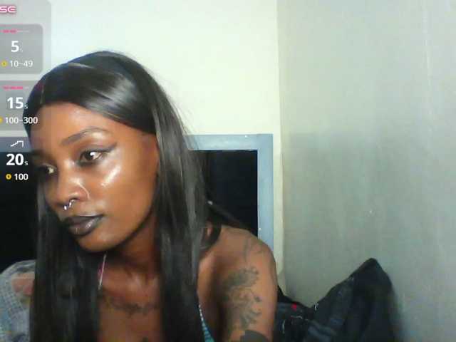 Calin33 live cam on BongaCams