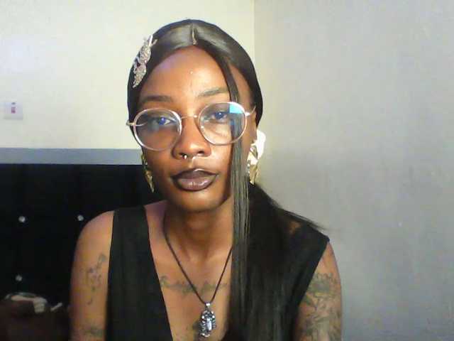 Calin33 live cam on BongaCams
