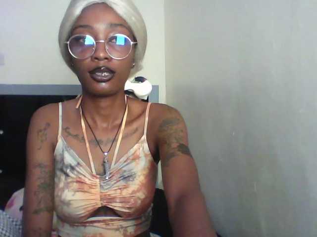 Calin33 live cam on BongaCams