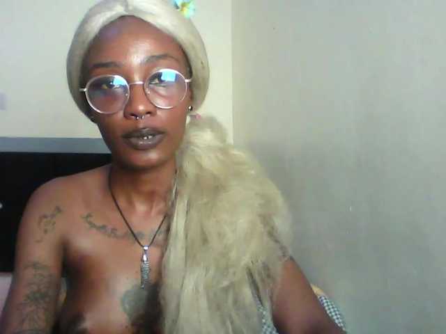 Calin33 live webcam show