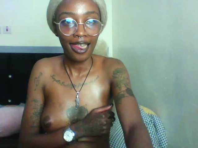 Calin33 live webcam show
