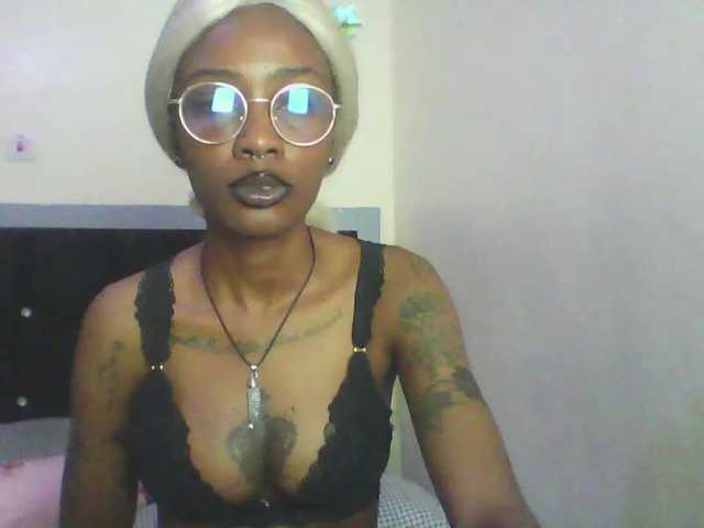 Calin33 live cam on BongaCams