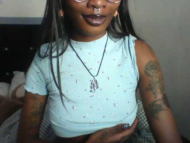 Calin33 live cam on BongaCams