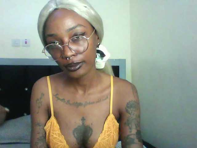Calin33 live cam on BongaCams
