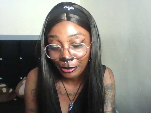 Calin33 live cam on BongaCams