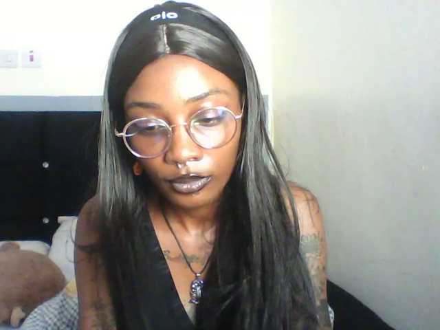 Calin33 live cam on BongaCams